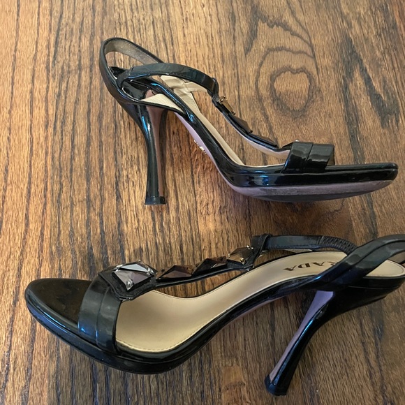 Black patent Prada sandals - Picture 4 of 5